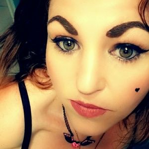 Meet your Posher, Tina